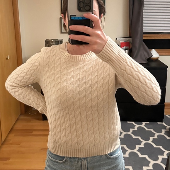 J. Crew Cashmere cable-knit crewneck sweater - Picture 6 of 7